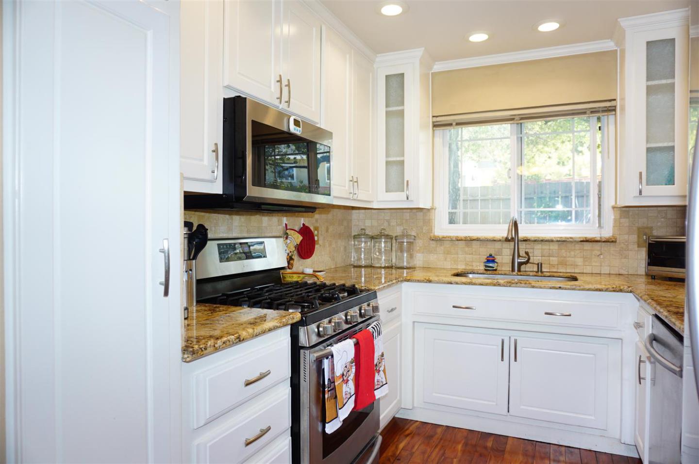 Detail Gallery Image 8 of 40 For 1401 Woodberry Ave, San Mateo,  CA 94403 - – Beds | – Baths