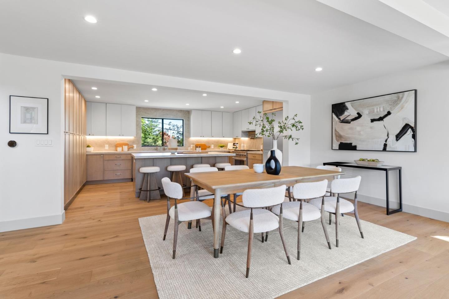Detail Gallery Image 12 of 36 For 522 Summit Dr, Redwood City,  CA 94062 - 4 Beds | 3/1 Baths