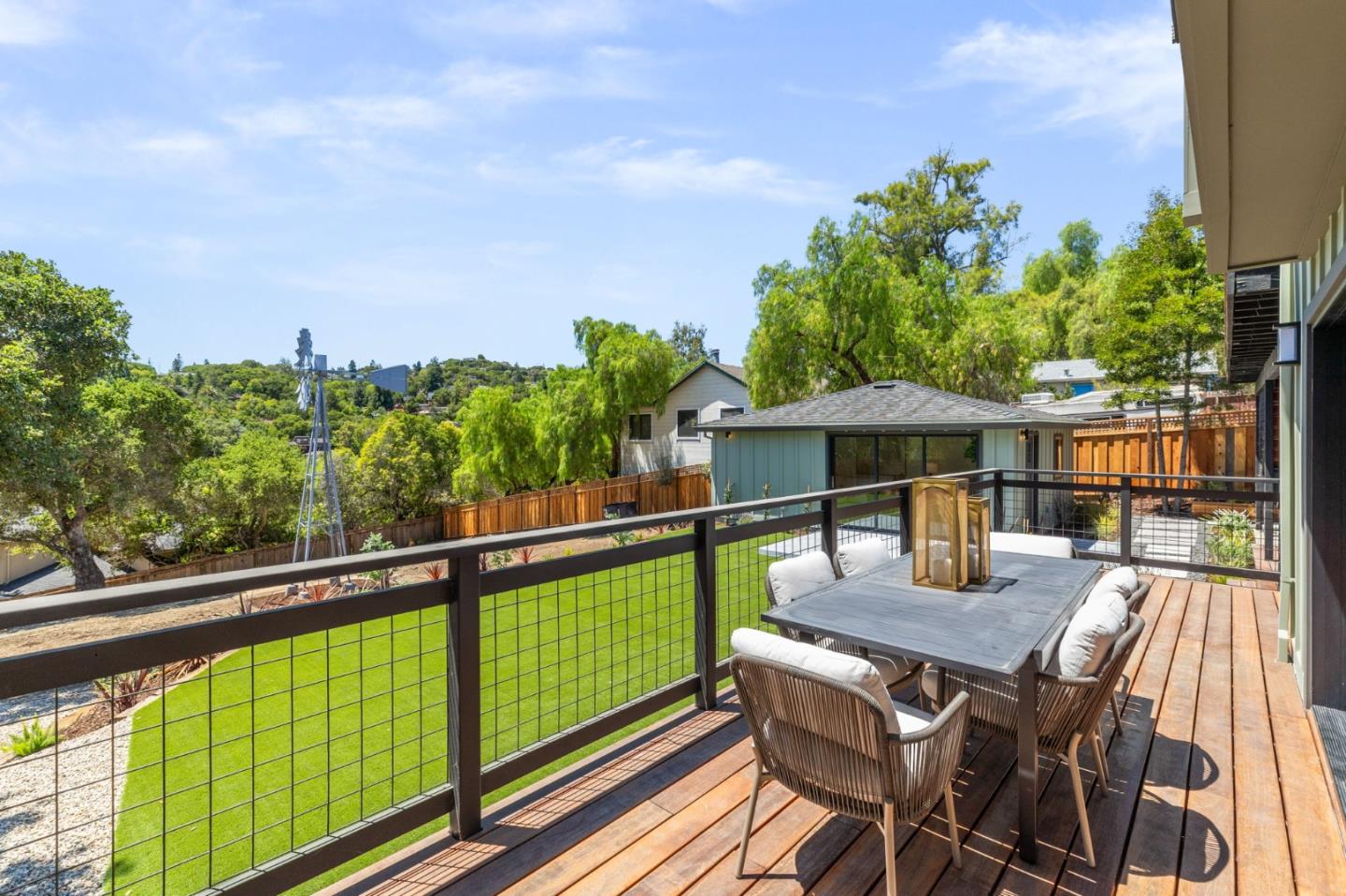 Detail Gallery Image 26 of 36 For 522 Summit Dr, Redwood City,  CA 94062 - 4 Beds | 3/1 Baths
