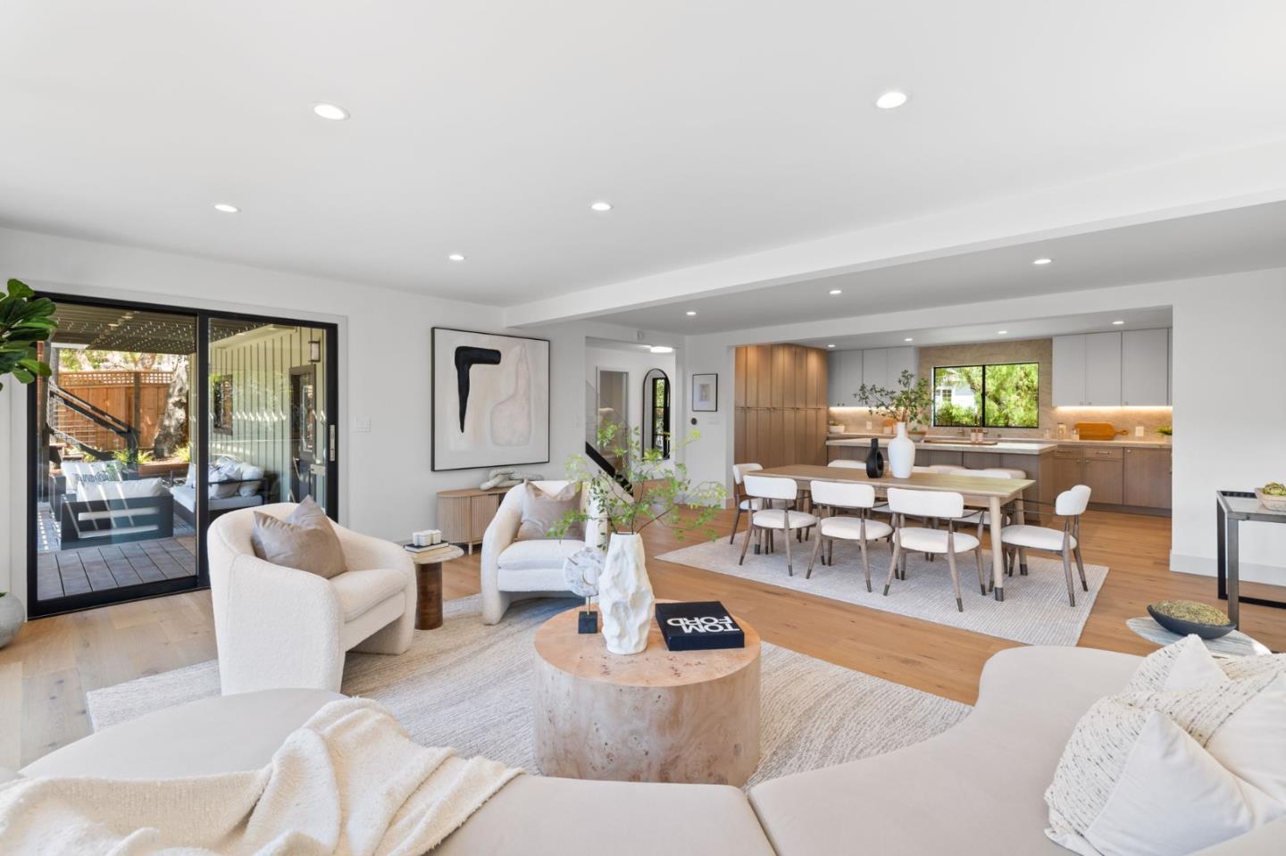 Detail Gallery Image 6 of 36 For 522 Summit Dr, Redwood City,  CA 94062 - 4 Beds | 3/1 Baths