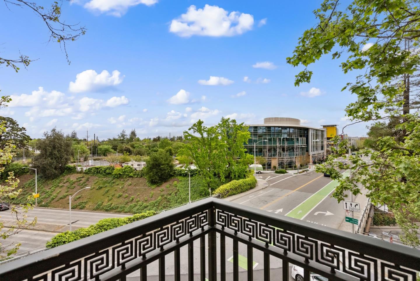 Detail Gallery Image 28 of 38 For 200 Sheridan #304,  Palo Alto,  CA 94306 - 2 Beds | 2 Baths