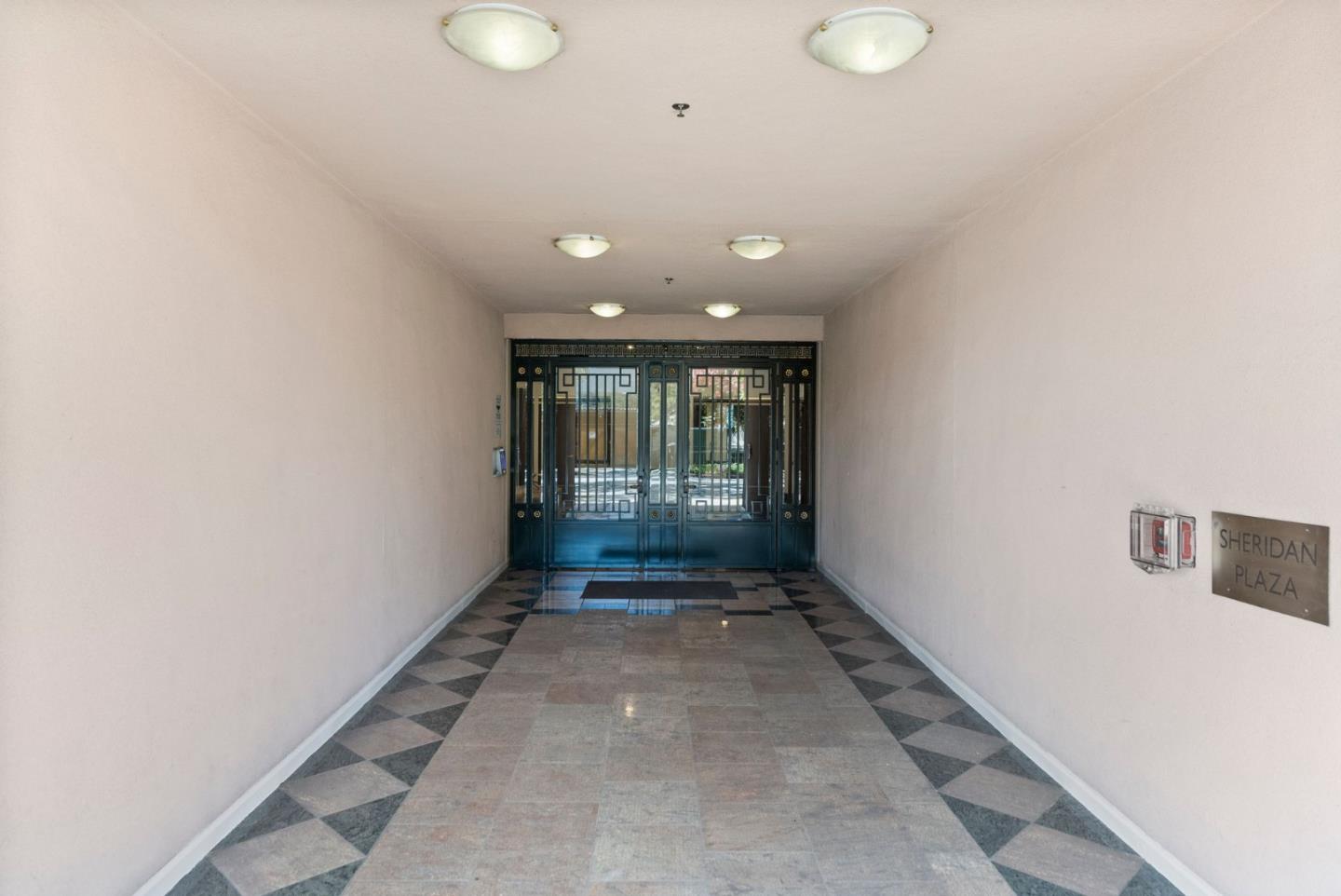 Detail Gallery Image 30 of 38 For 200 Sheridan #304,  Palo Alto,  CA 94306 - 2 Beds | 2 Baths