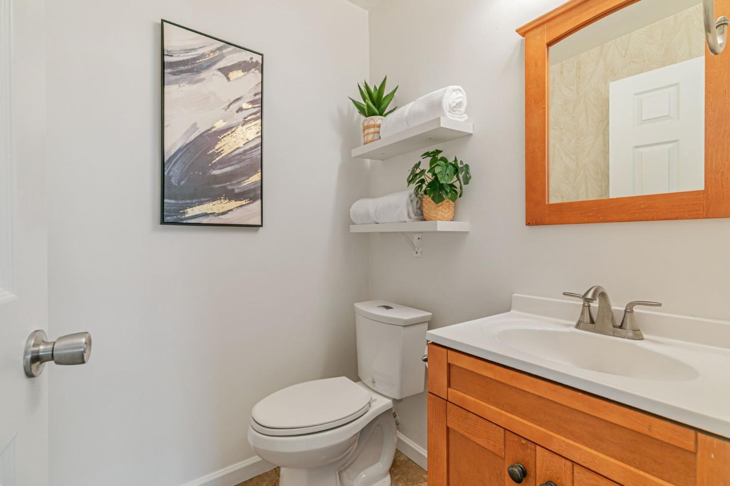 Detail Gallery Image 11 of 25 For 1332 Cabrillo Ave, San Jose,  CA 95132 - 4 Beds | 2/1 Baths