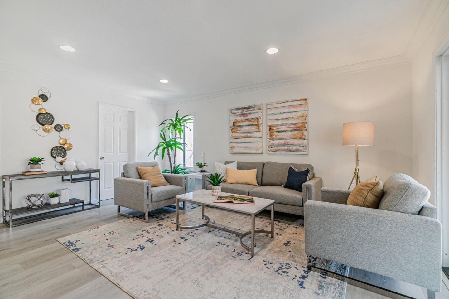 Detail Gallery Image 12 of 25 For 1332 Cabrillo Ave, San Jose,  CA 95132 - 4 Beds | 2/1 Baths