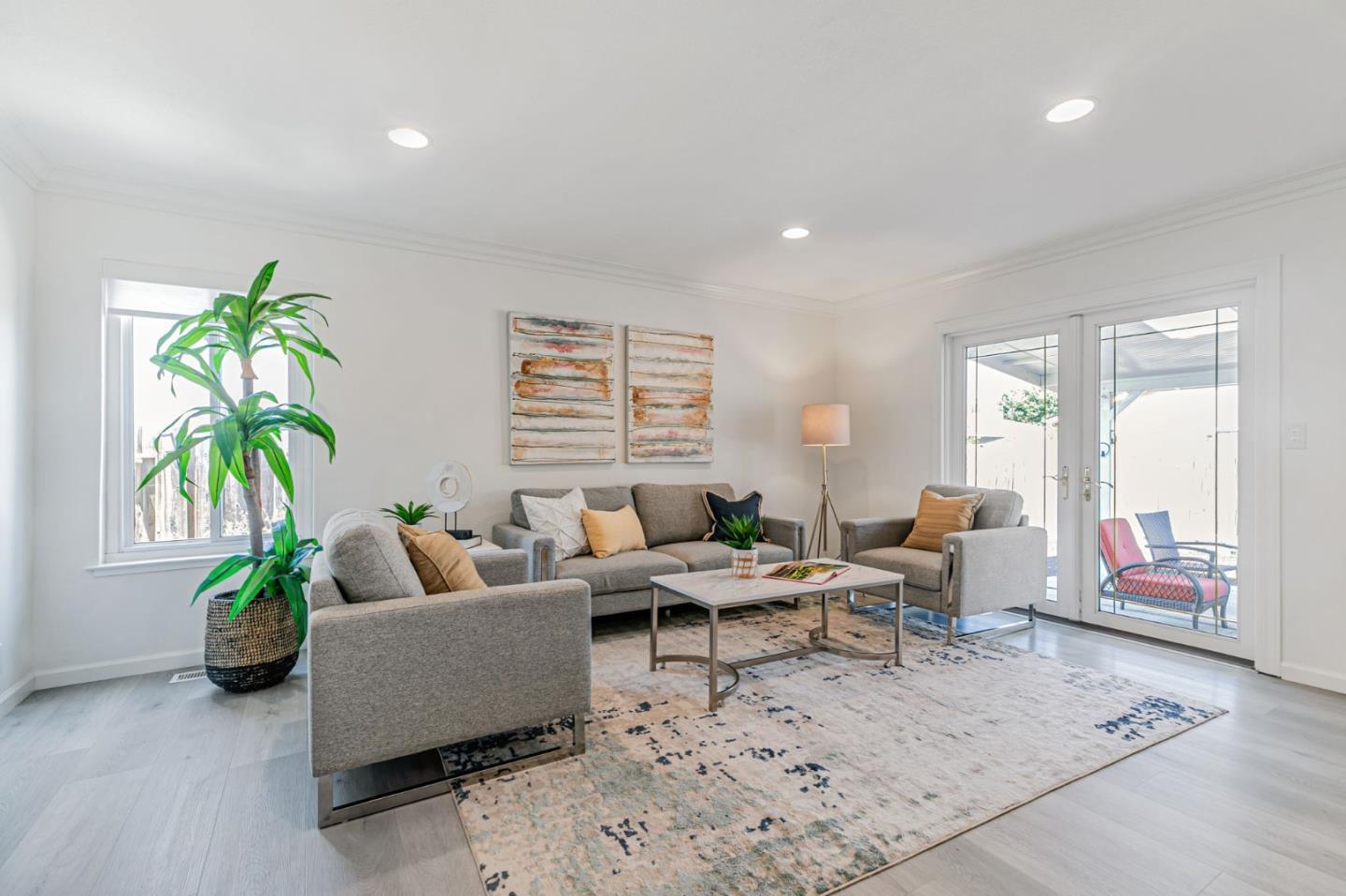 Detail Gallery Image 13 of 25 For 1332 Cabrillo Ave, San Jose,  CA 95132 - 4 Beds | 2/1 Baths