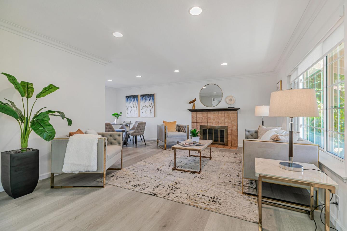 Detail Gallery Image 5 of 25 For 1332 Cabrillo Ave, San Jose,  CA 95132 - 4 Beds | 2/1 Baths