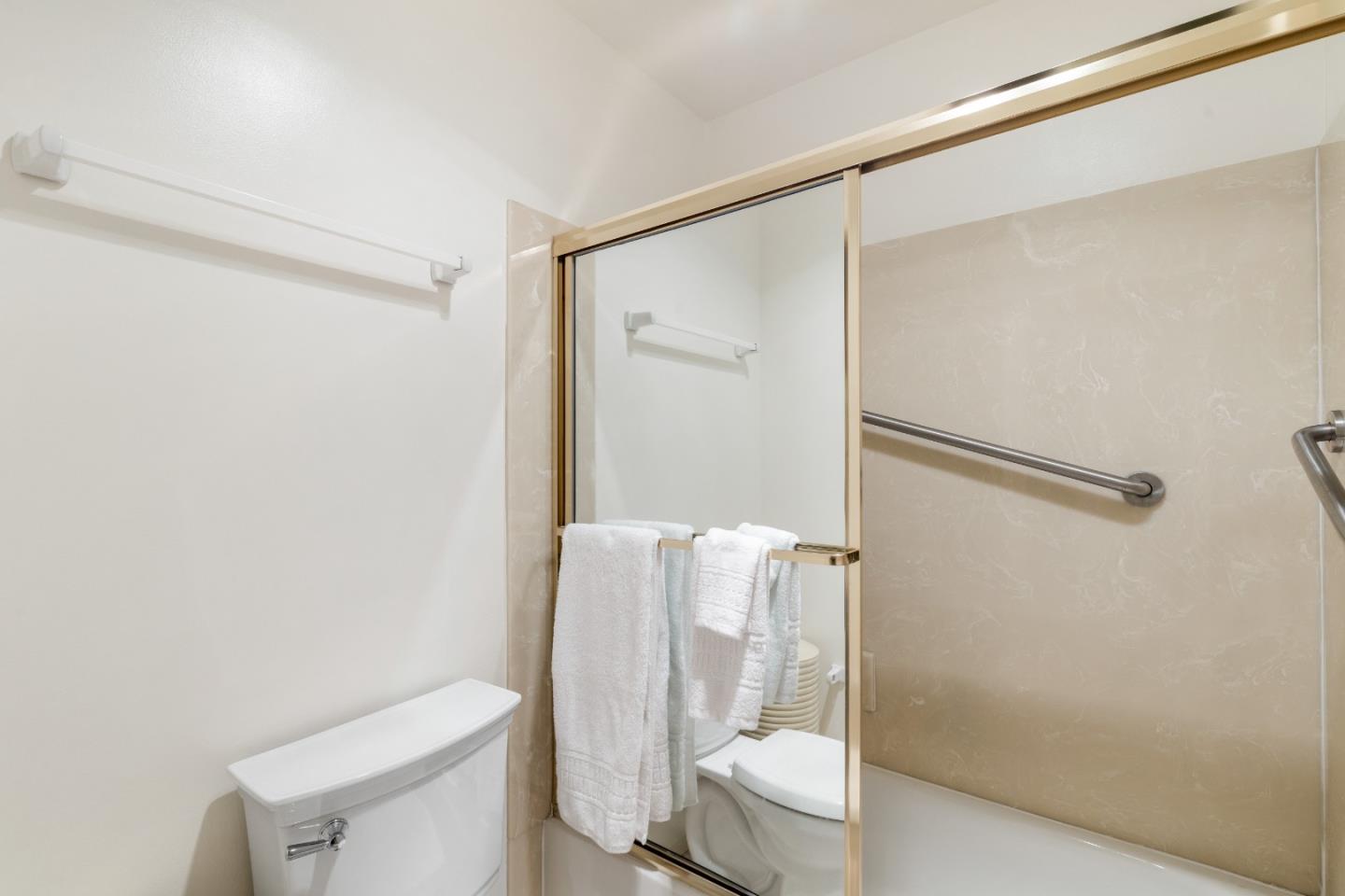 Detail Gallery Image 12 of 29 For 780 Sea Spray Ln #112,  Foster City,  CA 94404 - 2 Beds | 2 Baths