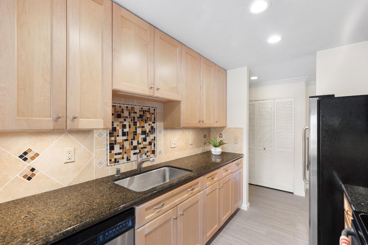 Detail Gallery Image 15 of 29 For 780 Sea Spray Ln #112,  Foster City,  CA 94404 - 2 Beds | 2 Baths