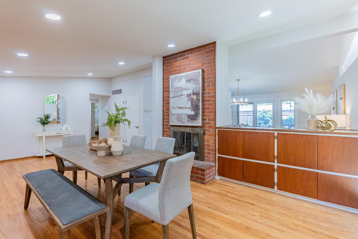 Detail Gallery Image 13 of 30 For 335 Burnett Ave, Santa Clara,  CA 95051 - 3 Beds | 2 Baths