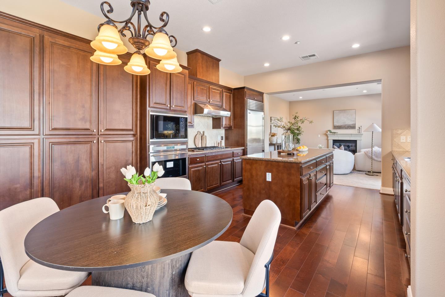 Detail Gallery Image 22 of 56 For 17 Estates Dr, Millbrae,  CA 94030 - 3 Beds | 3 Baths