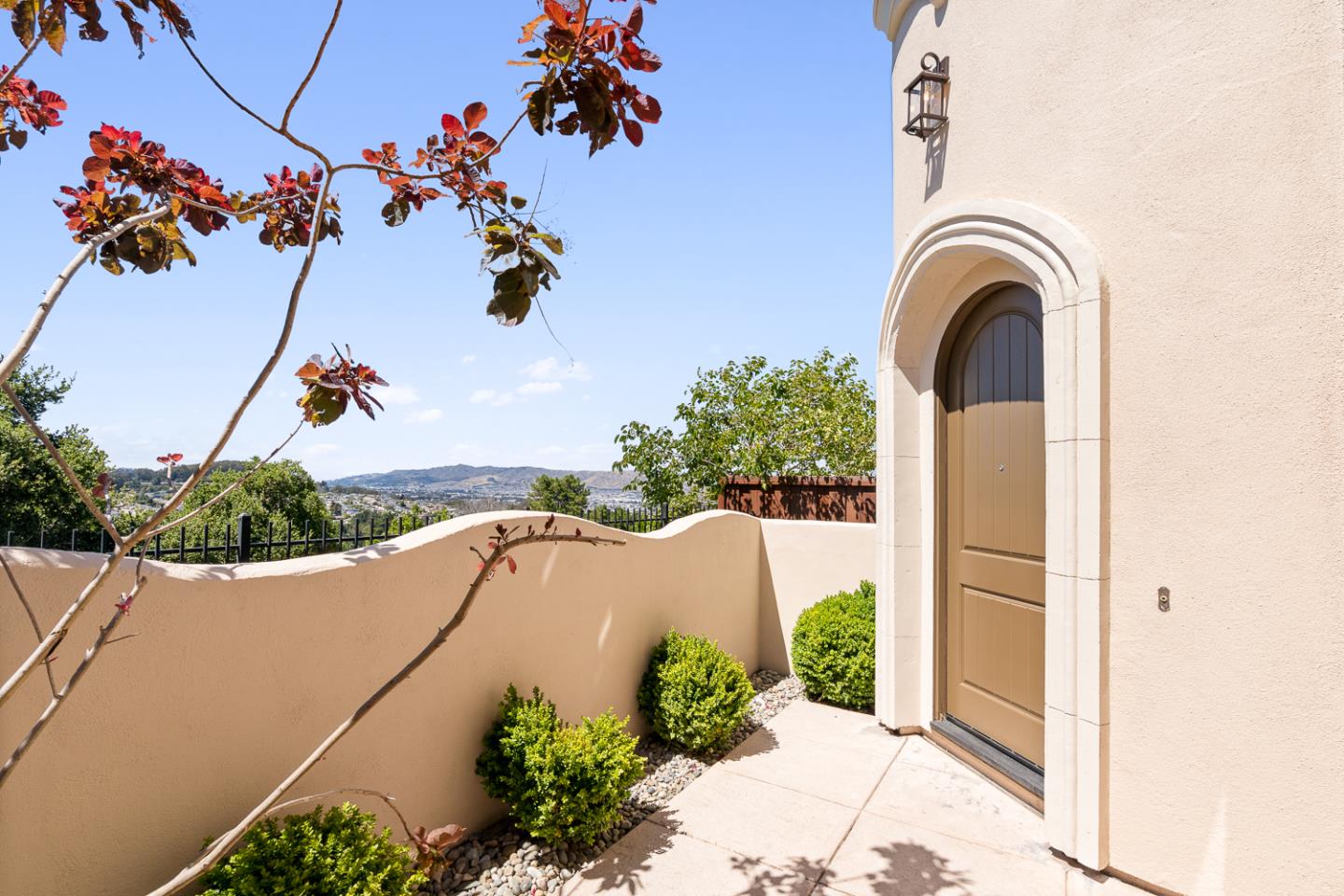 Detail Gallery Image 5 of 56 For 17 Estates Dr, Millbrae,  CA 94030 - 3 Beds | 3 Baths