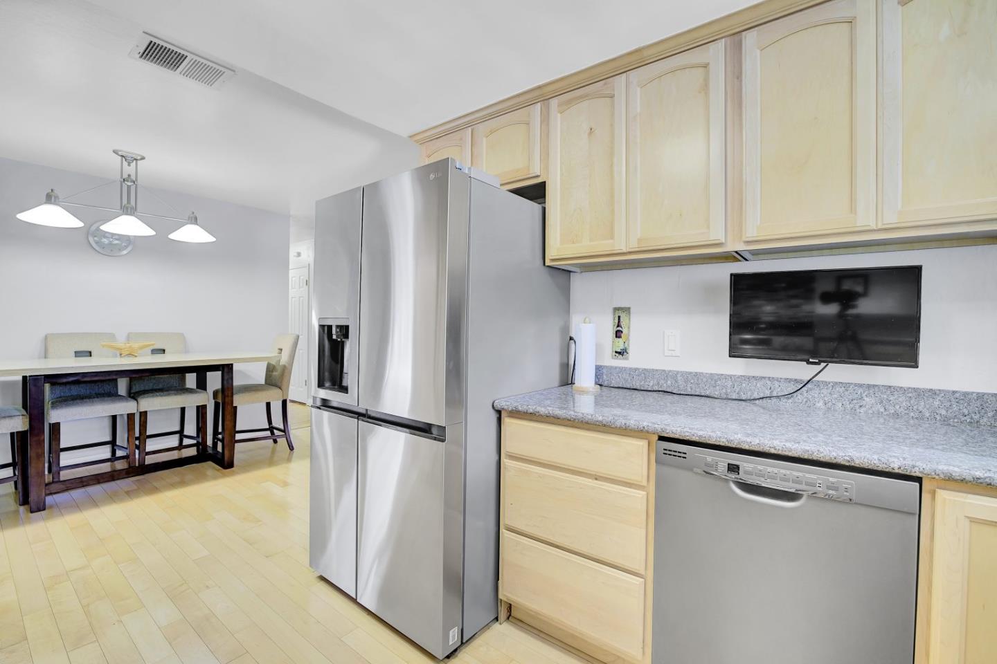Detail Gallery Image 13 of 38 For 6175 Oneida Dr, San Jose,  CA 95123 - 3 Beds | 2 Baths