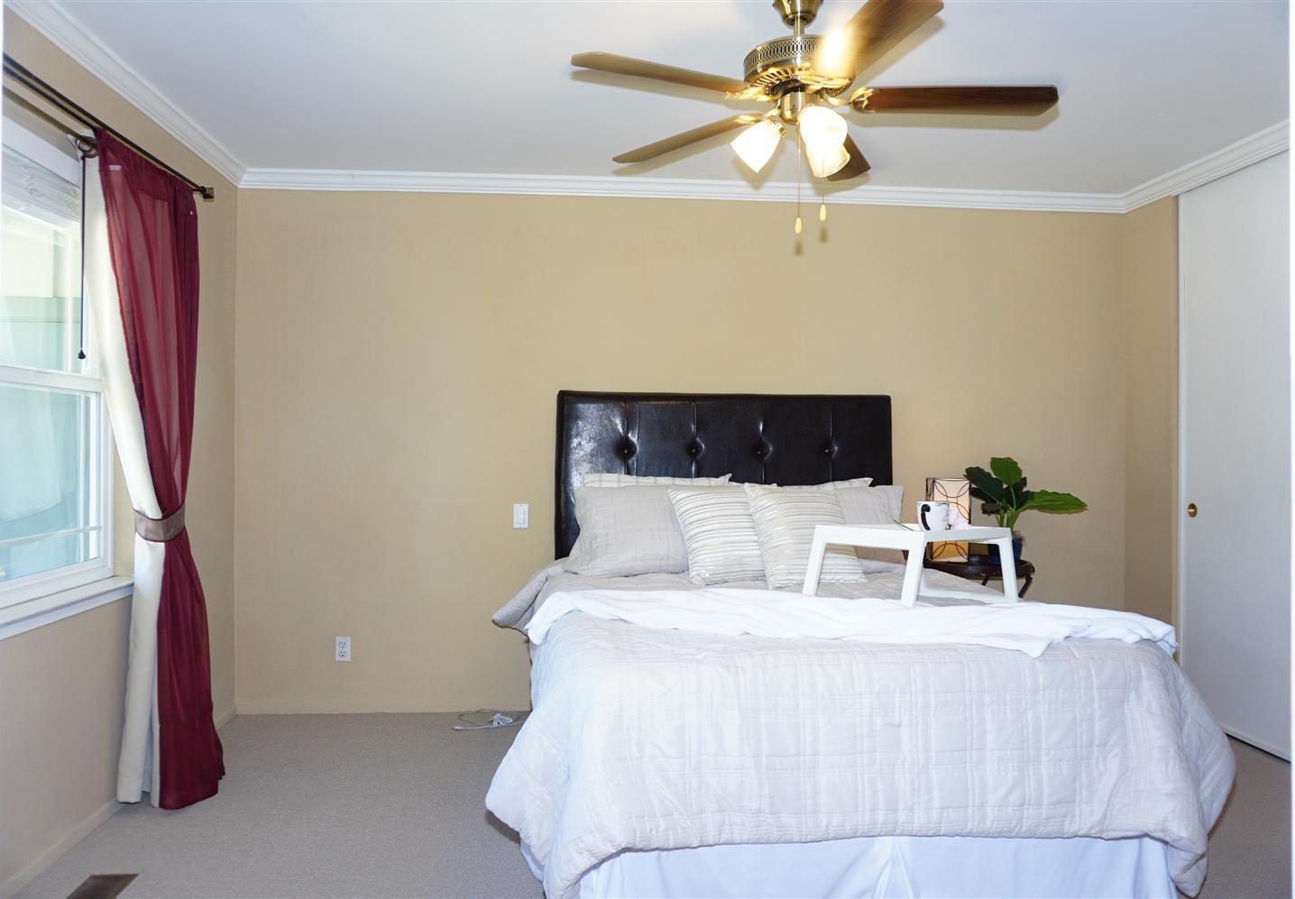 Detail Gallery Image 11 of 33 For 1401 Woodberry Ave, San Mateo,  CA 94403 - 5 Beds | 4 Baths