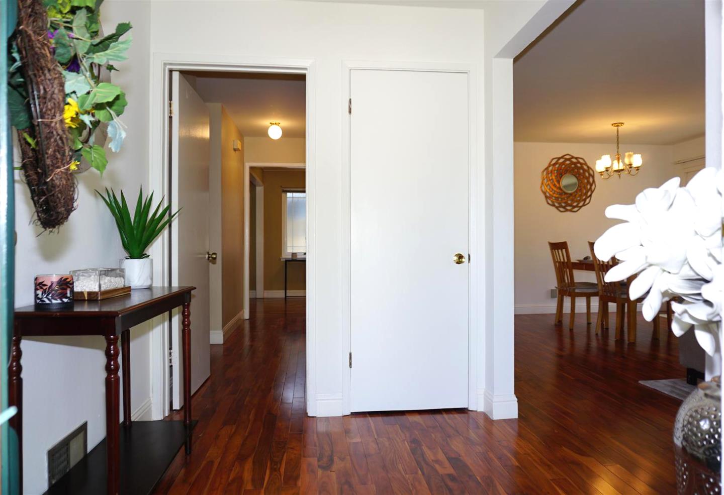 Detail Gallery Image 5 of 33 For 1401 Woodberry Ave, San Mateo,  CA 94403 - 5 Beds | 4 Baths