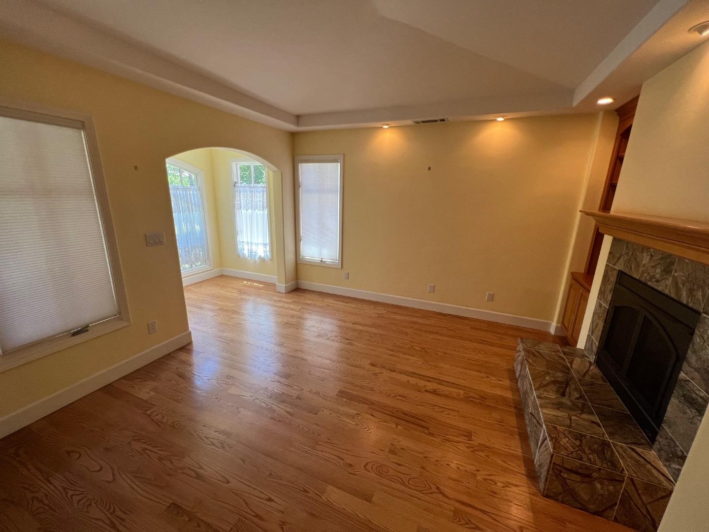 Detail Gallery Image 9 of 22 For 1457 Maxine Ave, San Jose,  CA 95125 - 3 Beds | 2 Baths