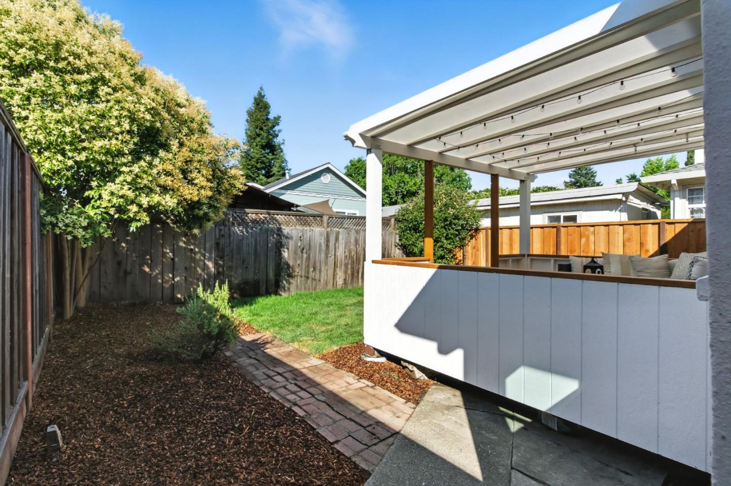 Detail Gallery Image 20 of 22 For 230 Rutherford Ave, Redwood City,  CA 94061 - 2 Beds | 1 Baths