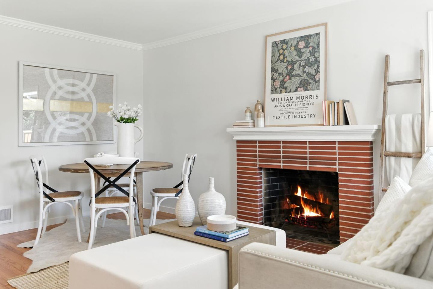 Detail Gallery Image 4 of 22 For 230 Rutherford Ave, Redwood City,  CA 94061 - 2 Beds | 1 Baths