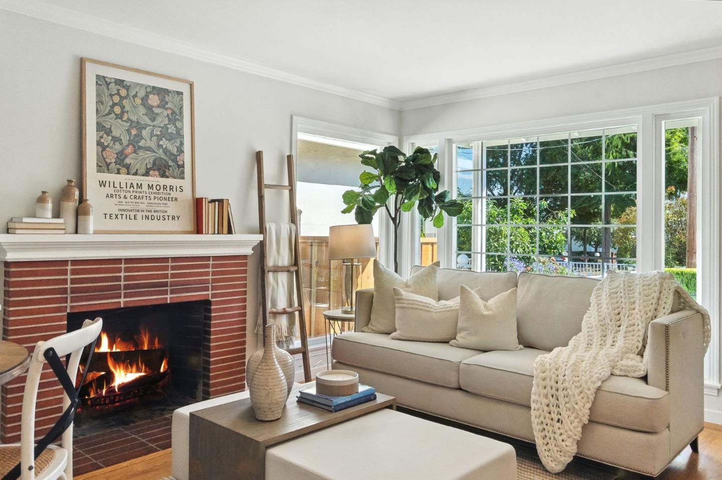 Detail Gallery Image 5 of 22 For 230 Rutherford Ave, Redwood City,  CA 94061 - 2 Beds | 1 Baths