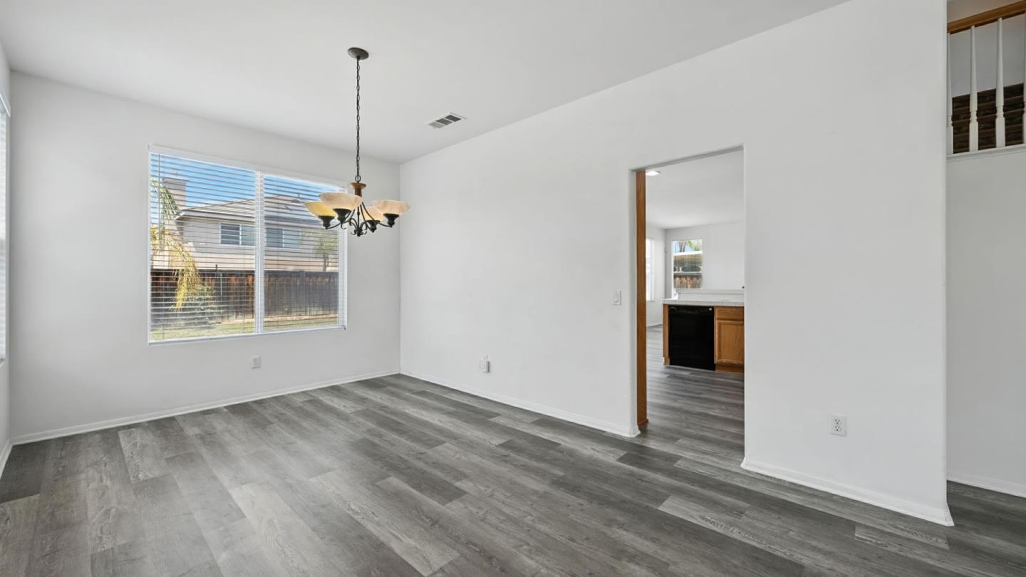 Detail Gallery Image 27 of 77 For 1553 Coldridge Cir, San Jacinto,  CA 92583 - 5 Beds | 3 Baths