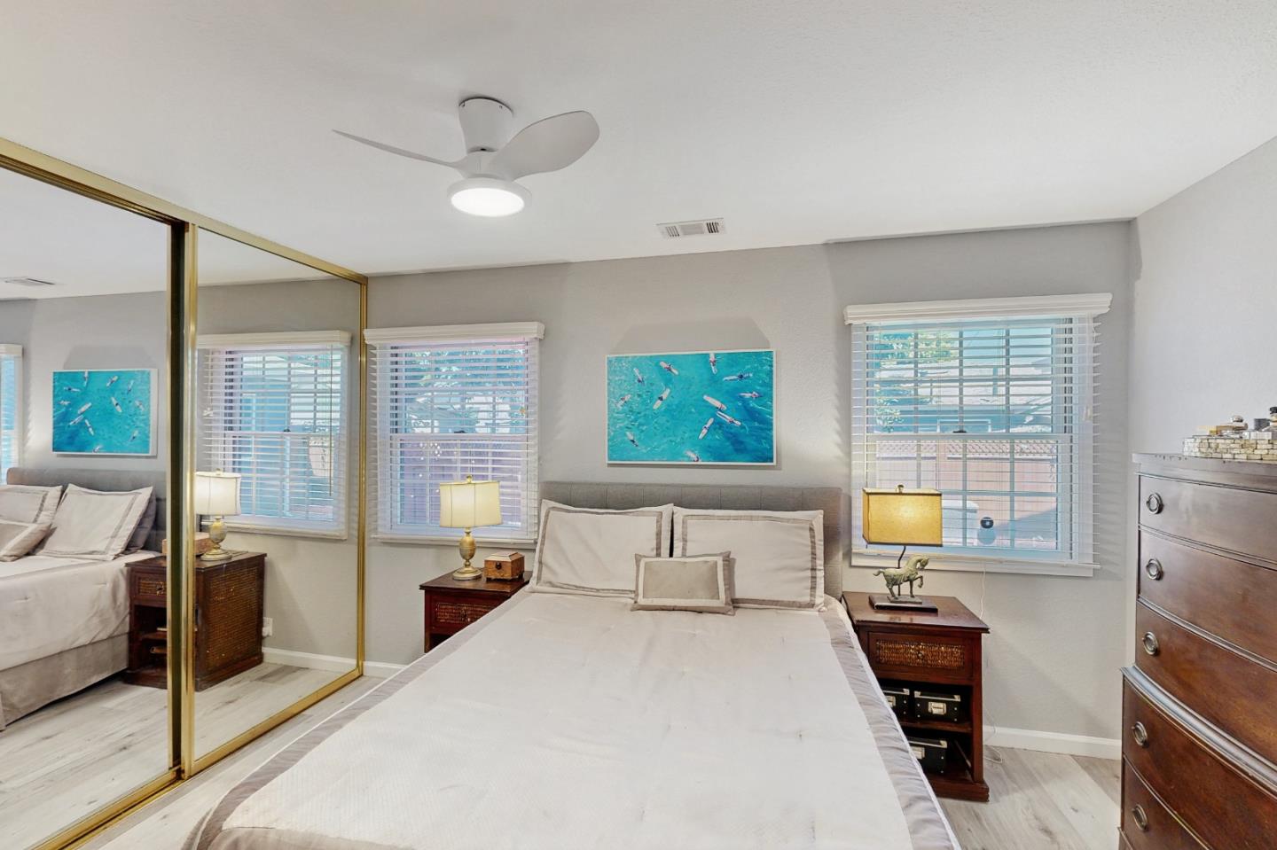 Detail Gallery Image 11 of 18 For 530 Irving Ave, San Jose,  CA 95128 - 4 Beds | 3 Baths