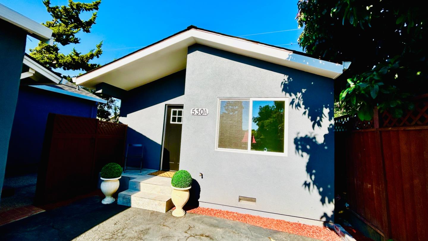 Detail Gallery Image 14 of 18 For 530 Irving Ave, San Jose,  CA 95128 - 4 Beds | 3 Baths
