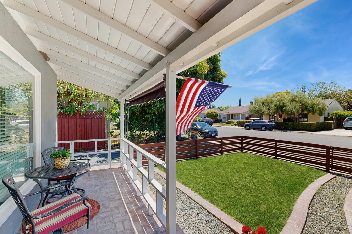 Detail Gallery Image 3 of 18 For 530 Irving Ave, San Jose,  CA 95128 - 4 Beds | 3 Baths