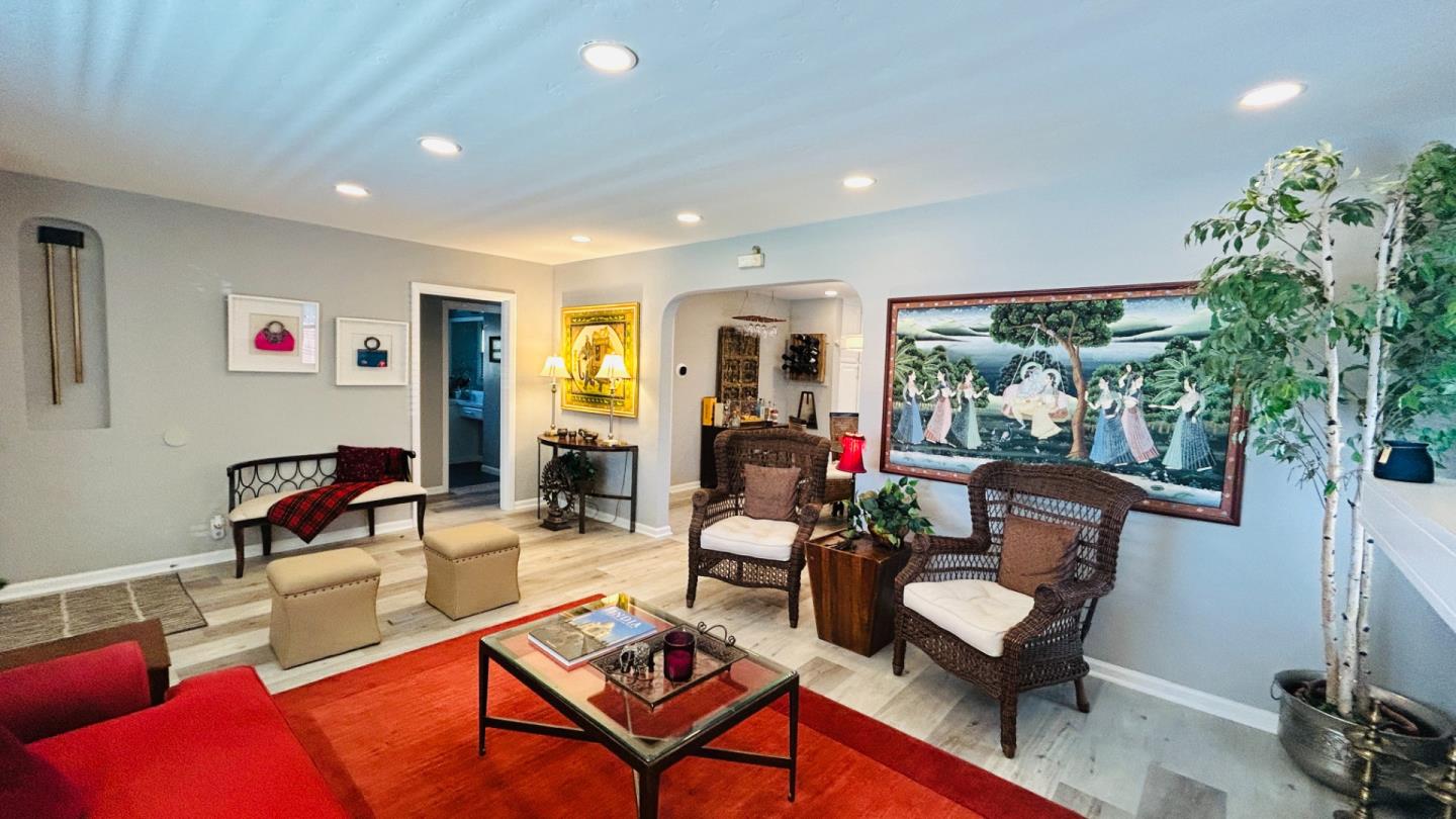 Detail Gallery Image 5 of 18 For 530 Irving Ave, San Jose,  CA 95128 - 4 Beds | 3 Baths