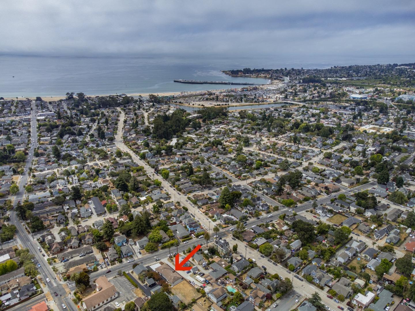 Detail Gallery Image 2 of 61 For 1221 Broadway, Santa Cruz,  CA 95062 - 4 Beds | 2 Baths