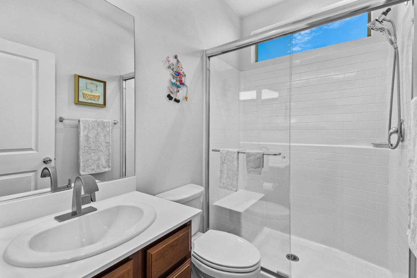 Detail Gallery Image 19 of 38 For 33039 Saint Emilion Court, Winchester,  CA 92596 - 5 Beds | 4 Baths