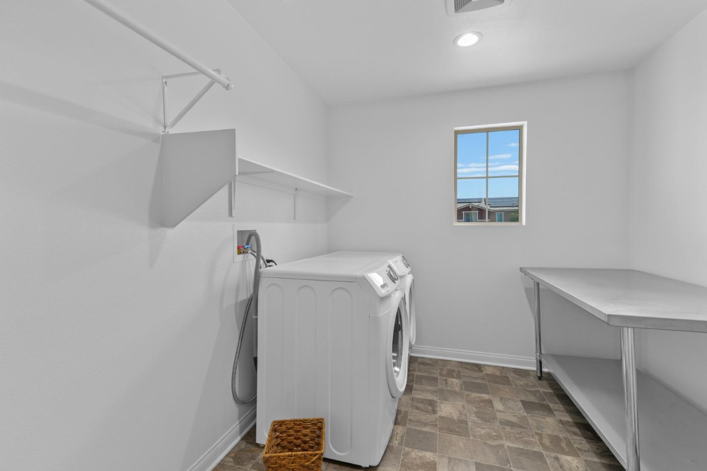 Detail Gallery Image 25 of 38 For 33039 Saint Emilion Court, Winchester,  CA 92596 - 5 Beds | 4 Baths