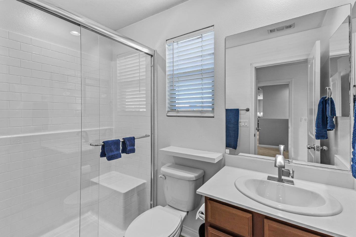 Detail Gallery Image 27 of 38 For 33039 Saint Emilion Court, Winchester,  CA 92596 - 5 Beds | 4 Baths