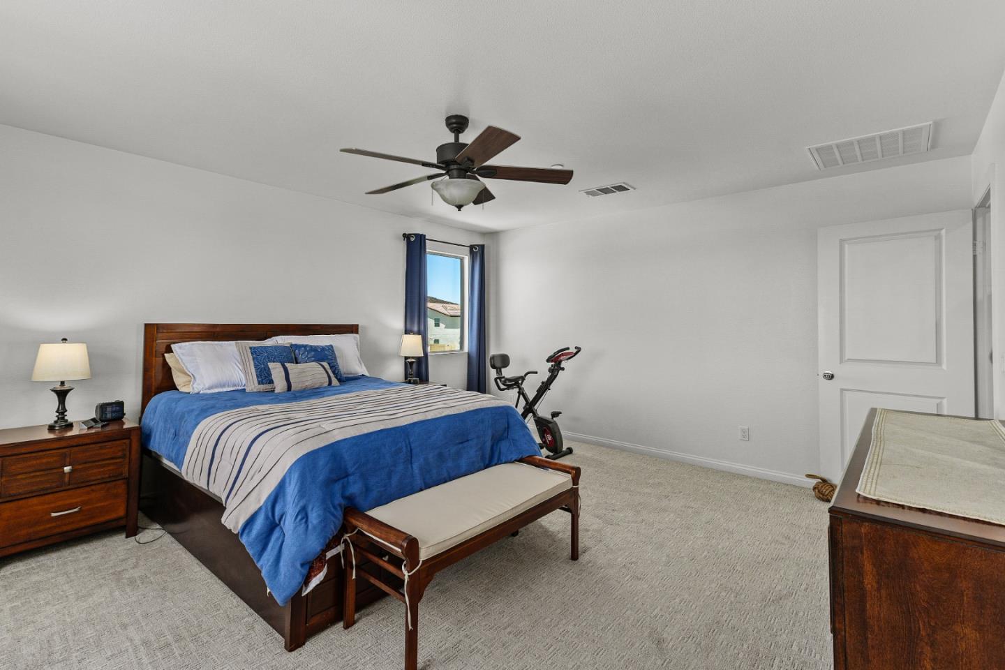 Detail Gallery Image 29 of 38 For 33039 Saint Emilion Court, Winchester,  CA 92596 - 5 Beds | 4 Baths