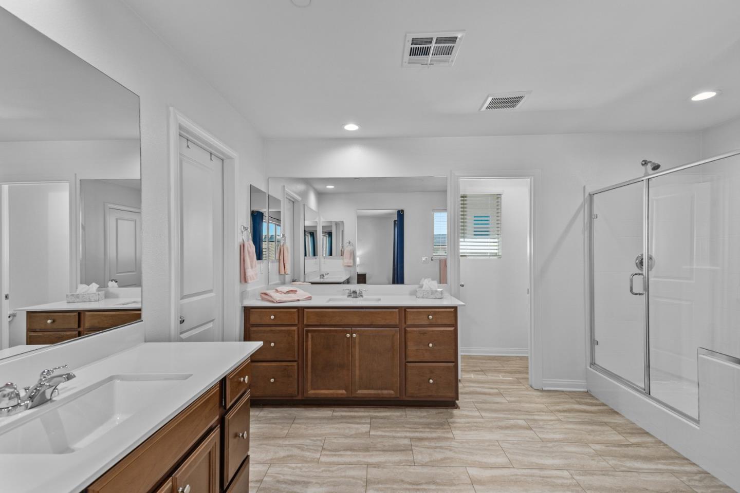 Detail Gallery Image 30 of 38 For 33039 Saint Emilion Court, Winchester,  CA 92596 - 5 Beds | 4 Baths