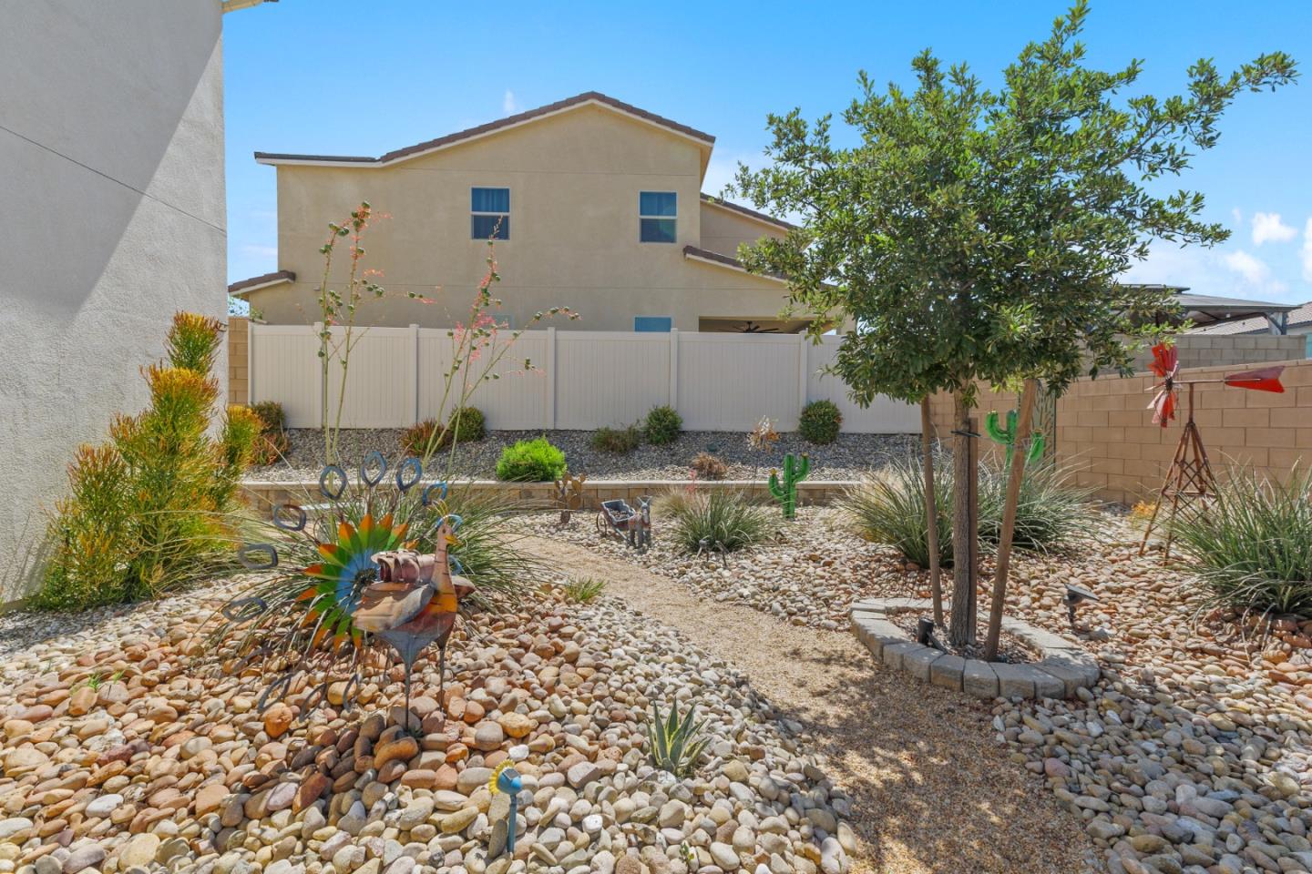 Detail Gallery Image 34 of 38 For 33039 Saint Emilion Court, Winchester,  CA 92596 - 5 Beds | 4 Baths