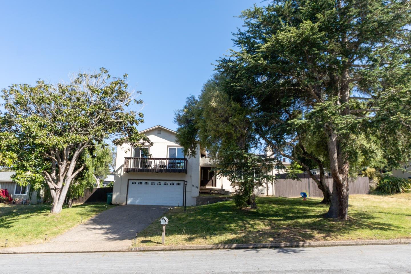 Detail Gallery Image 13 of 36 For 15105 Charter Oak Blvd, Salinas,  CA 93907 - 4 Beds | 2/1 Baths