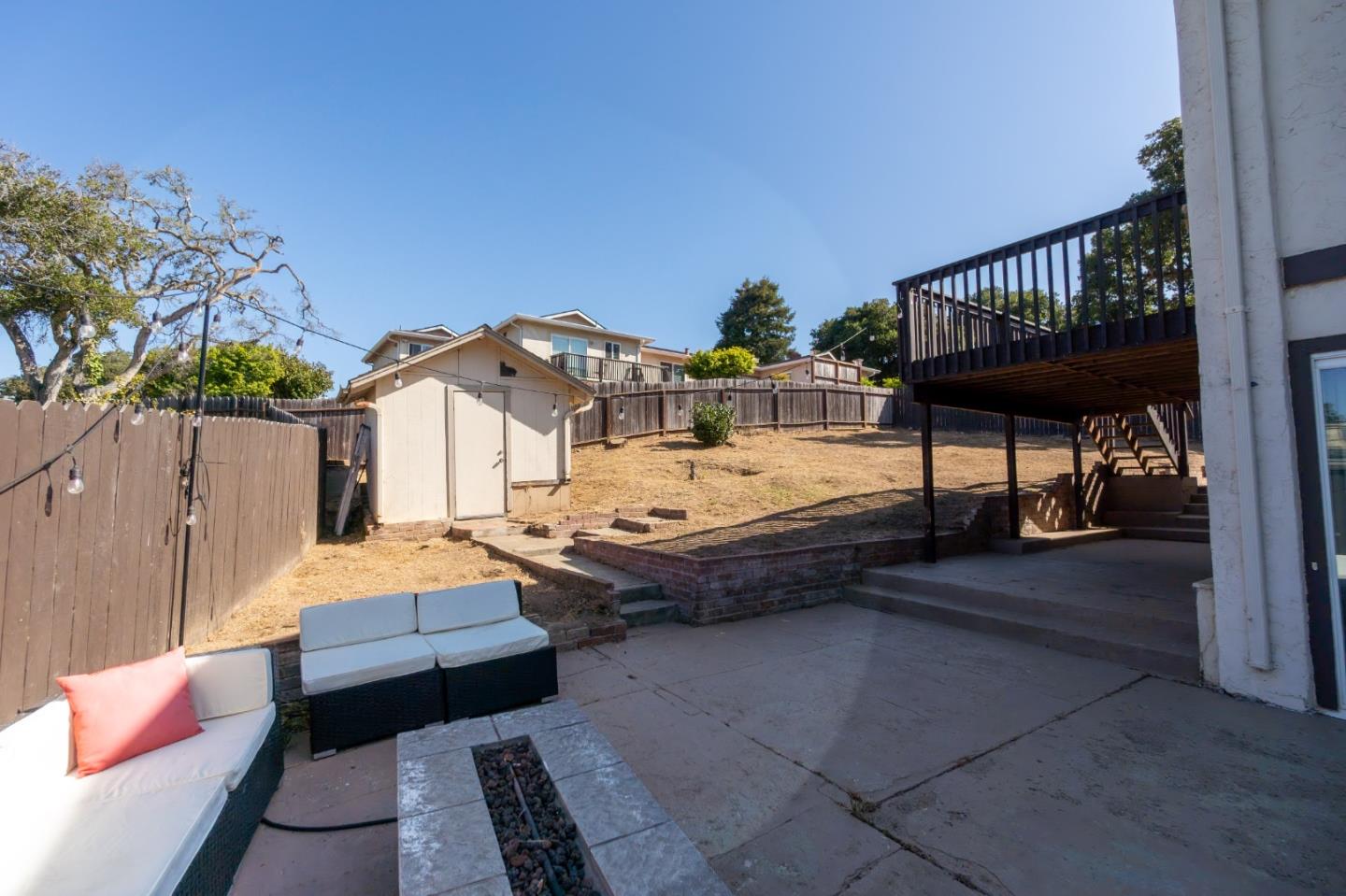 Detail Gallery Image 15 of 36 For 15105 Charter Oak Blvd, Salinas,  CA 93907 - 4 Beds | 2/1 Baths