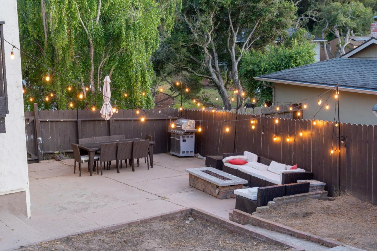 Detail Gallery Image 16 of 36 For 15105 Charter Oak Blvd, Salinas,  CA 93907 - 4 Beds | 2/1 Baths