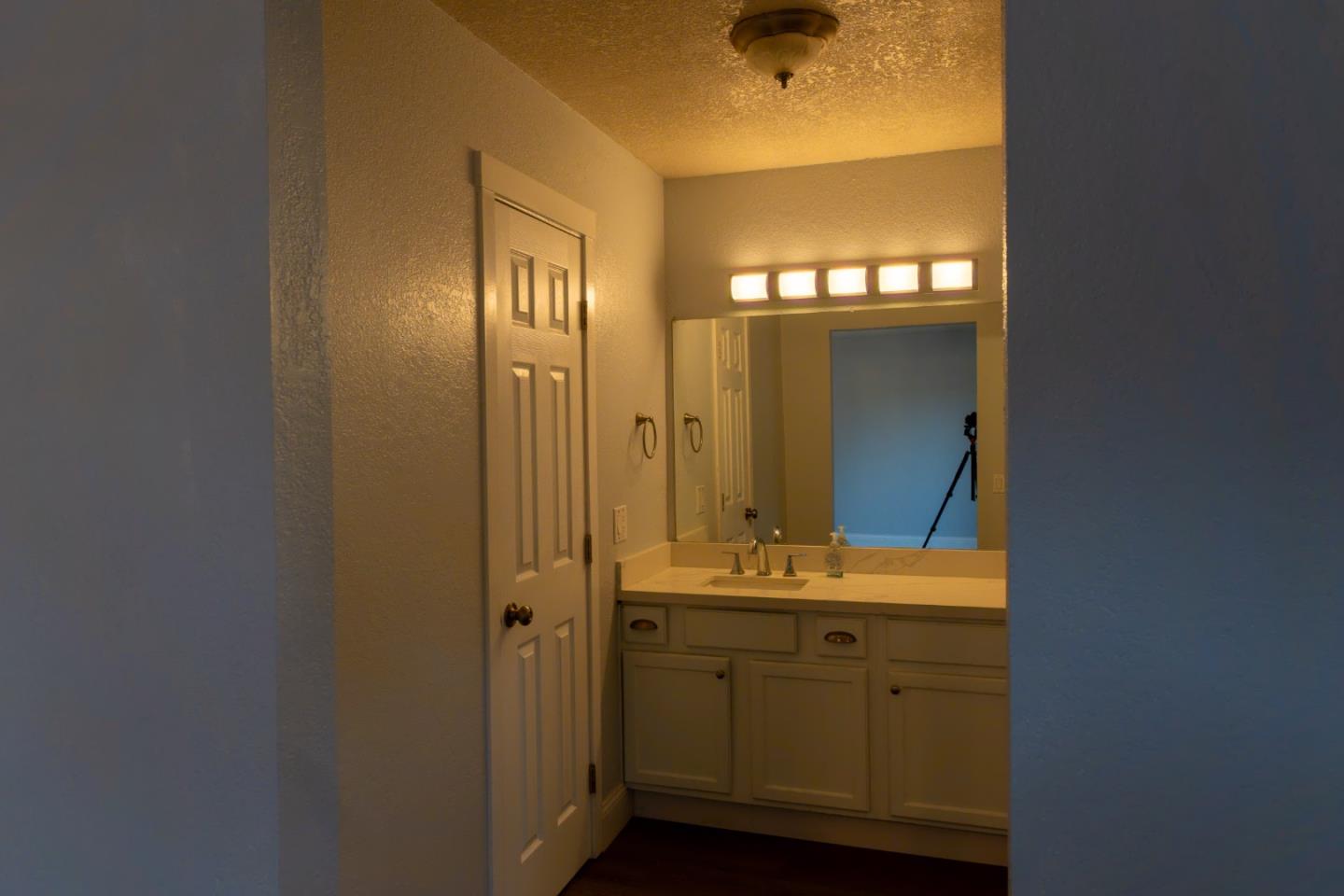 Detail Gallery Image 28 of 36 For 15105 Charter Oak Blvd, Salinas,  CA 93907 - 4 Beds | 2/1 Baths
