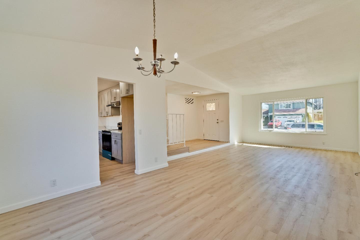 Detail Gallery Image 16 of 71 For 5629 Morton Way, San Jose,  CA 95123 - 4 Beds | 2/1 Baths