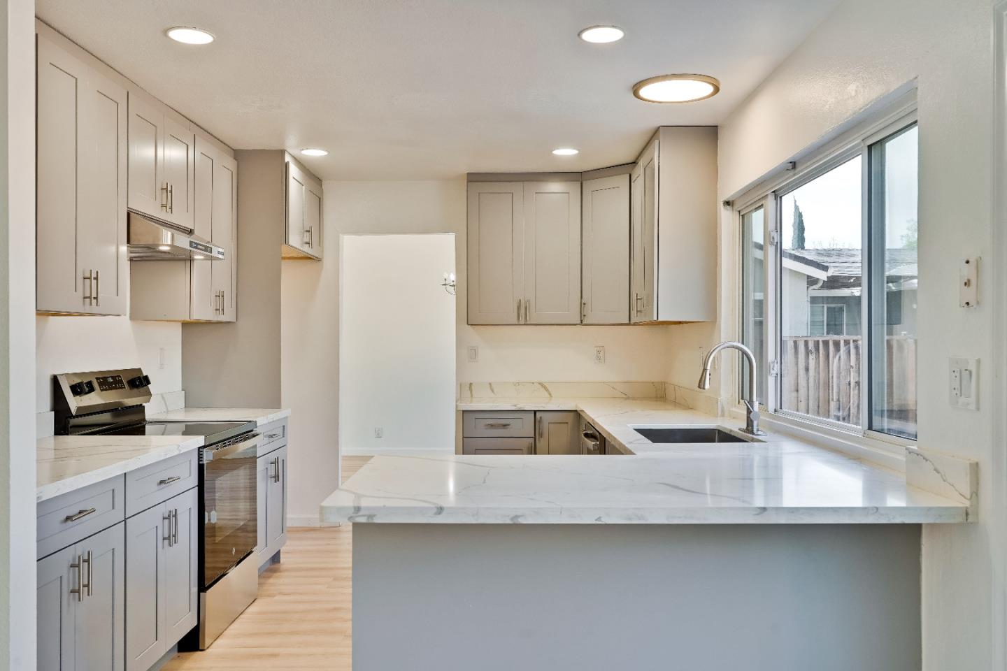 Detail Gallery Image 18 of 71 For 5629 Morton Way, San Jose,  CA 95123 - 4 Beds | 2/1 Baths