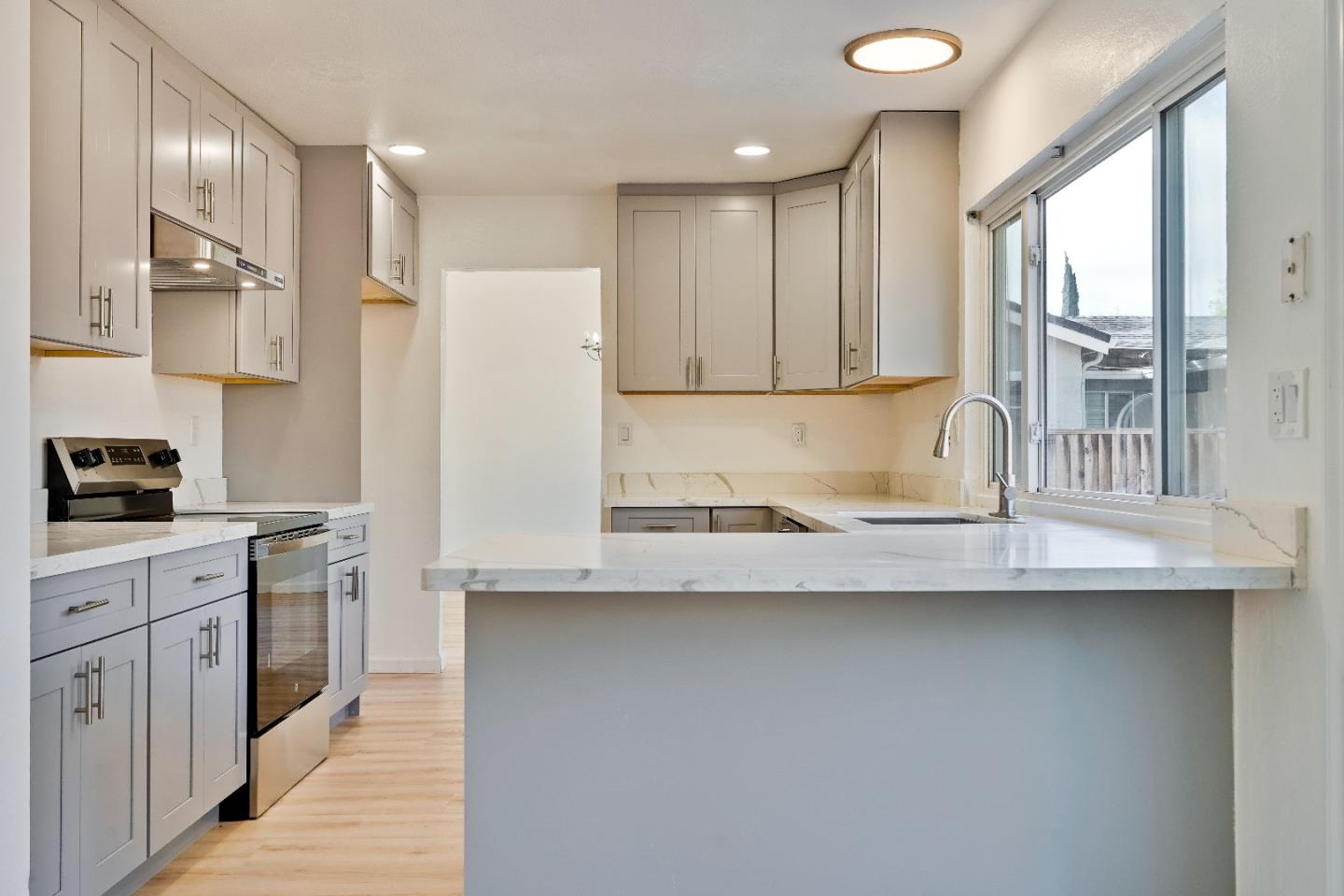 Detail Gallery Image 19 of 71 For 5629 Morton Way, San Jose,  CA 95123 - 4 Beds | 2/1 Baths