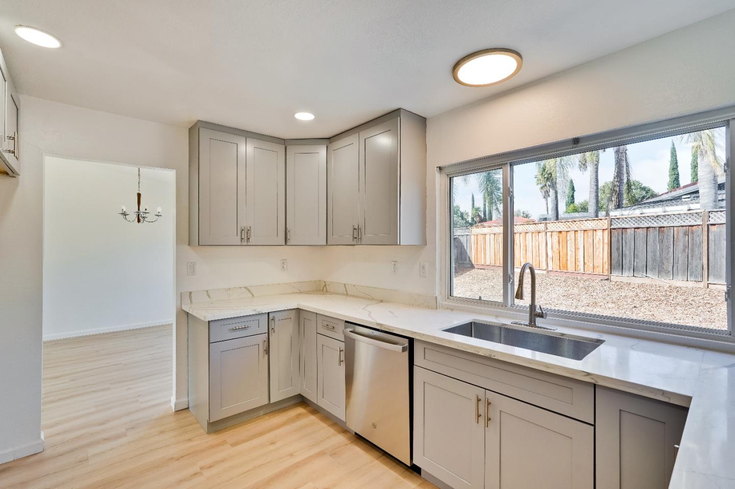 Detail Gallery Image 22 of 71 For 5629 Morton Way, San Jose,  CA 95123 - 4 Beds | 2/1 Baths