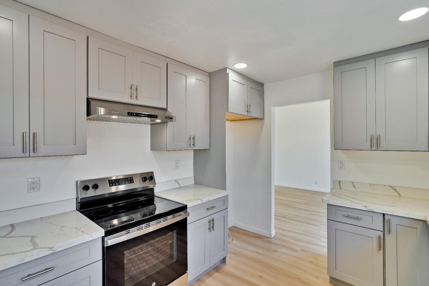 Detail Gallery Image 26 of 71 For 5629 Morton Way, San Jose,  CA 95123 - 4 Beds | 2/1 Baths