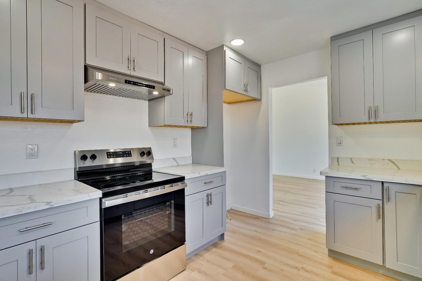 Detail Gallery Image 27 of 71 For 5629 Morton Way, San Jose,  CA 95123 - 4 Beds | 2/1 Baths