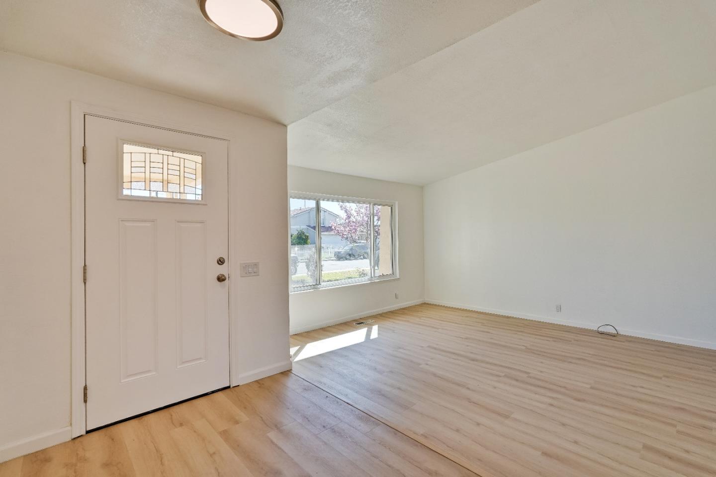 Detail Gallery Image 6 of 71 For 5629 Morton Way, San Jose,  CA 95123 - 4 Beds | 2/1 Baths
