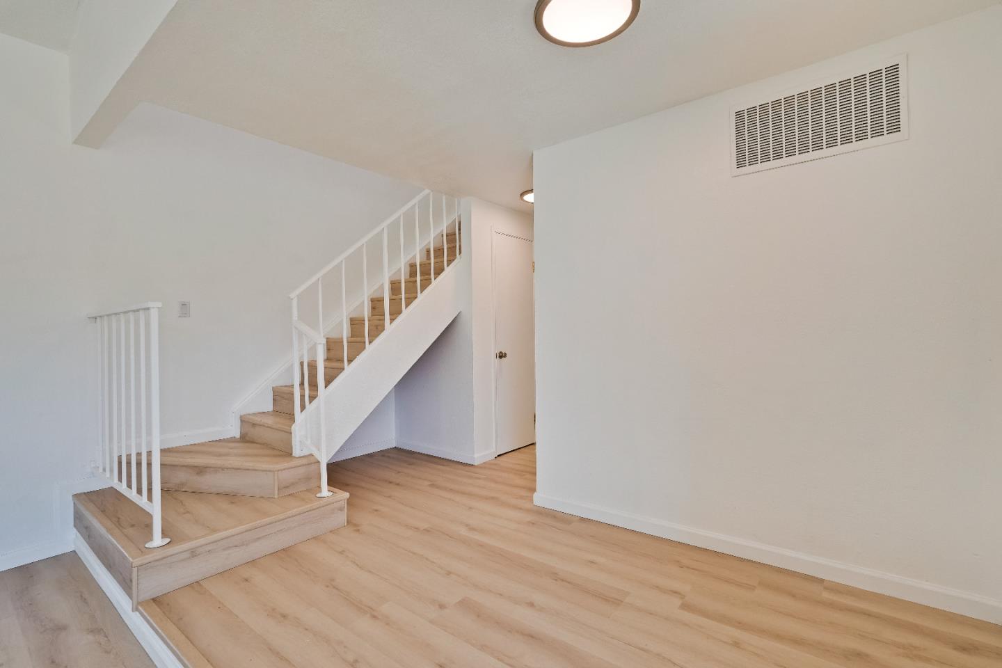 Detail Gallery Image 7 of 71 For 5629 Morton Way, San Jose,  CA 95123 - 4 Beds | 2/1 Baths