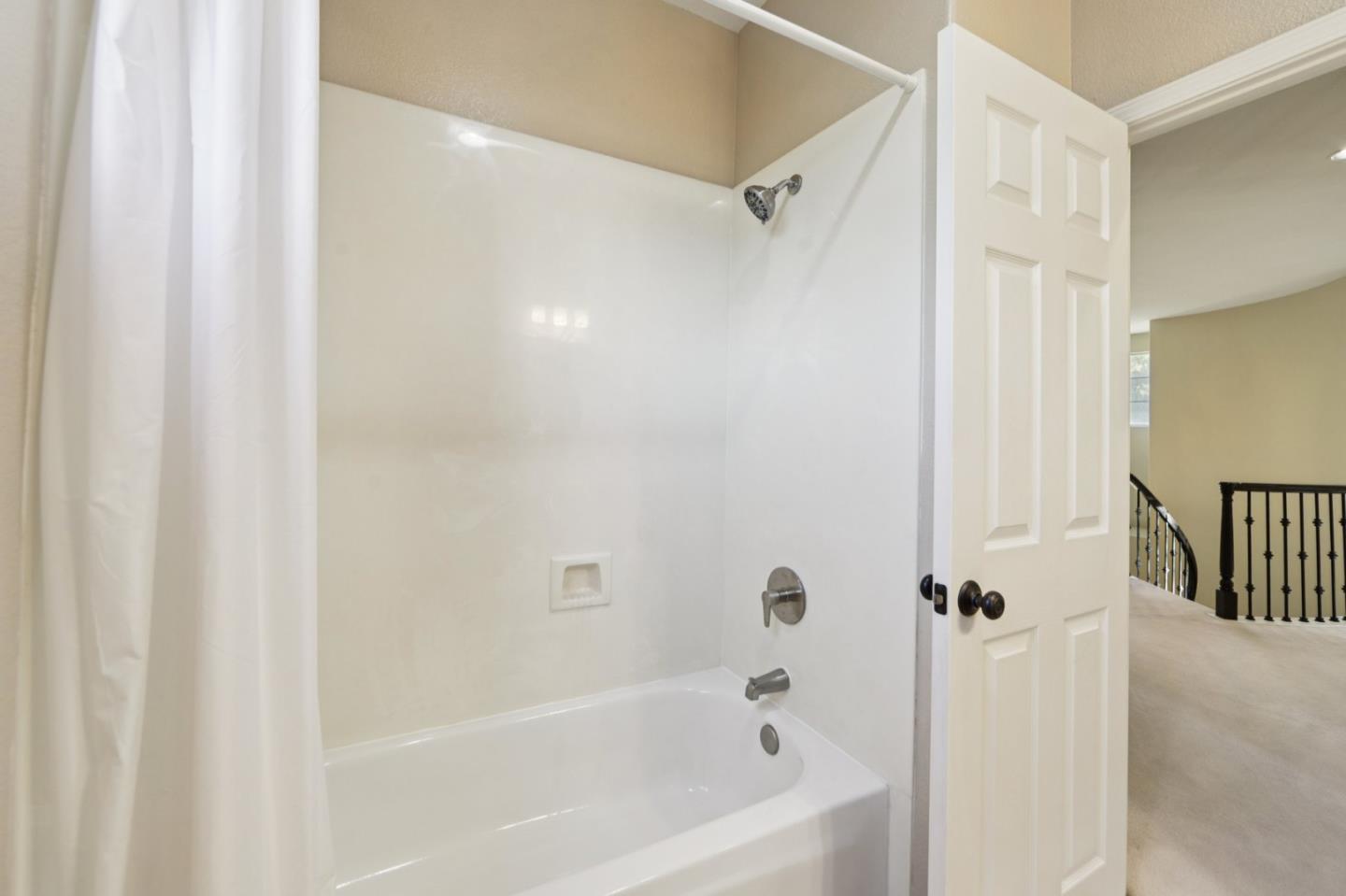 Detail Gallery Image 41 of 91 For 5761 Capilano Dr, San Jose,  CA 95138 - 5 Beds | 4/1 Baths