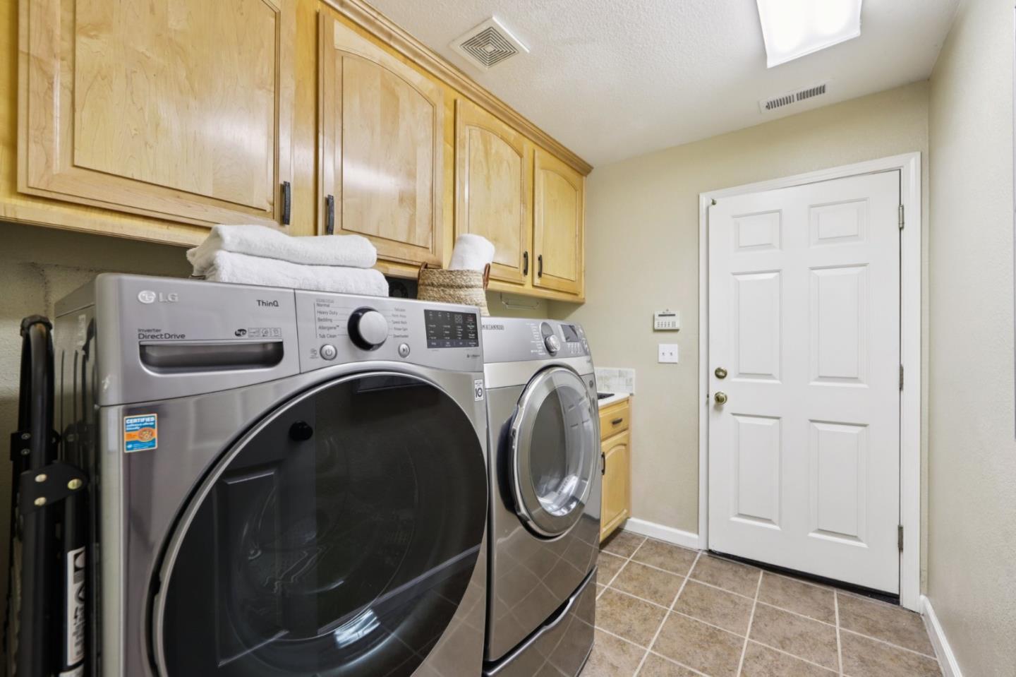 Detail Gallery Image 48 of 91 For 5761 Capilano Dr, San Jose,  CA 95138 - 5 Beds | 4/1 Baths
