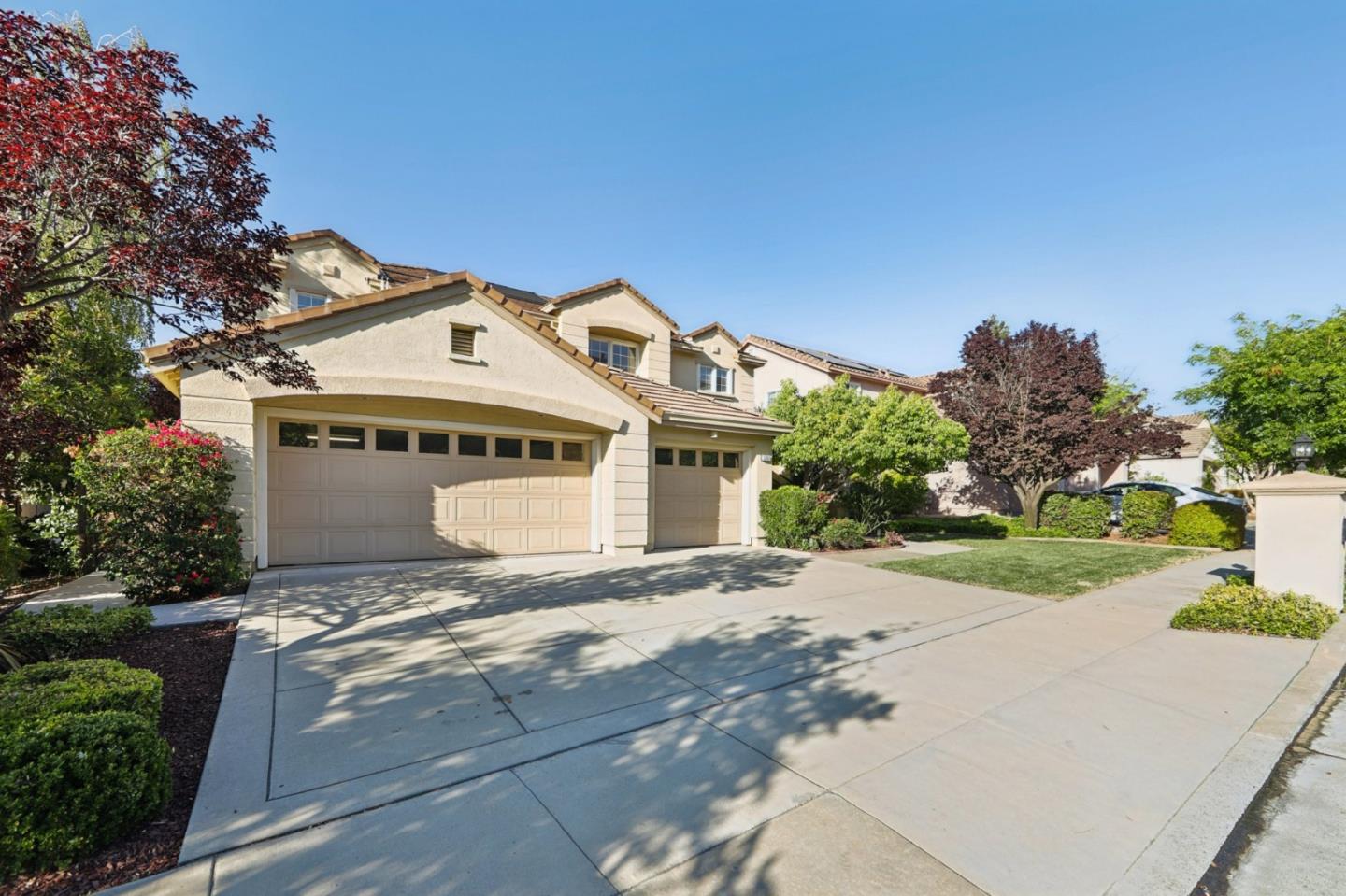 Detail Gallery Image 58 of 91 For 5761 Capilano Dr, San Jose,  CA 95138 - 5 Beds | 4/1 Baths