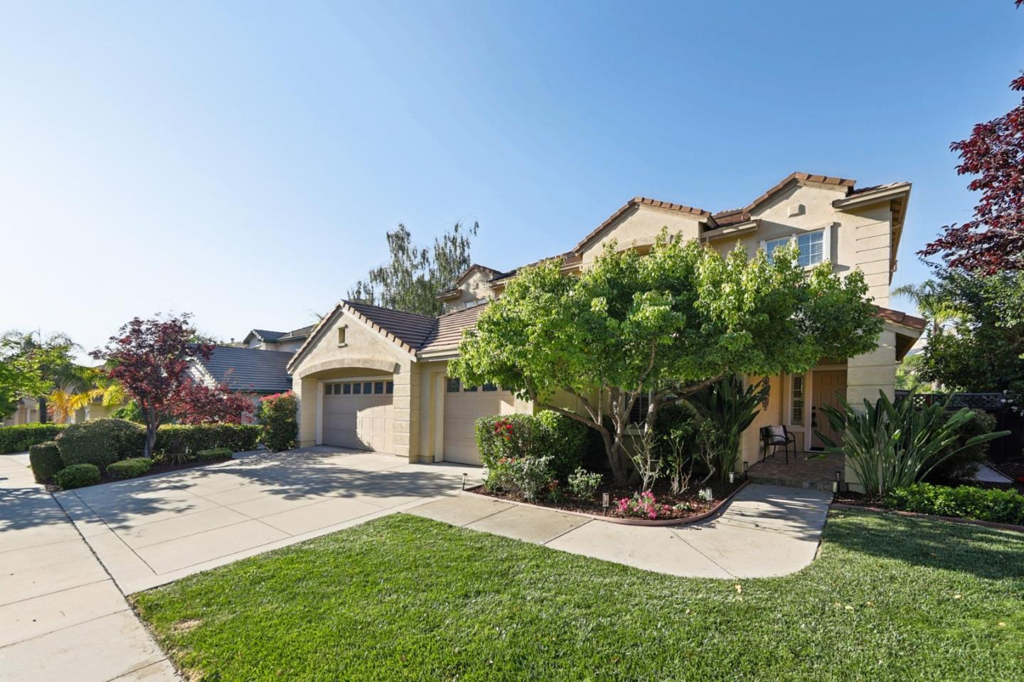 Detail Gallery Image 60 of 91 For 5761 Capilano Dr, San Jose,  CA 95138 - 5 Beds | 4/1 Baths